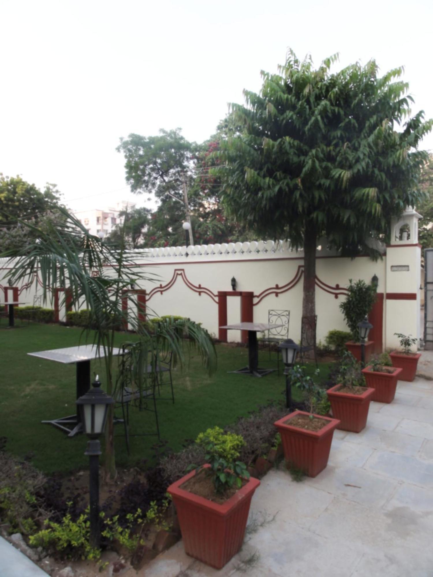 Krishna Palace - A Heritage Hotel Jaipur Exterior photo