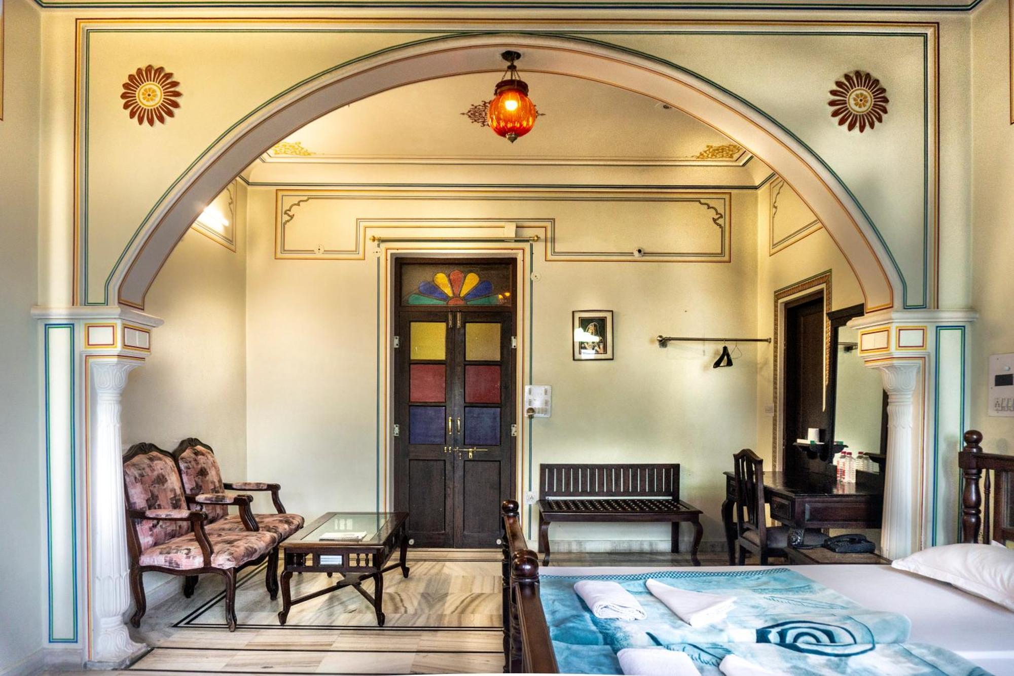 Krishna Palace - A Heritage Hotel Jaipur Exterior photo